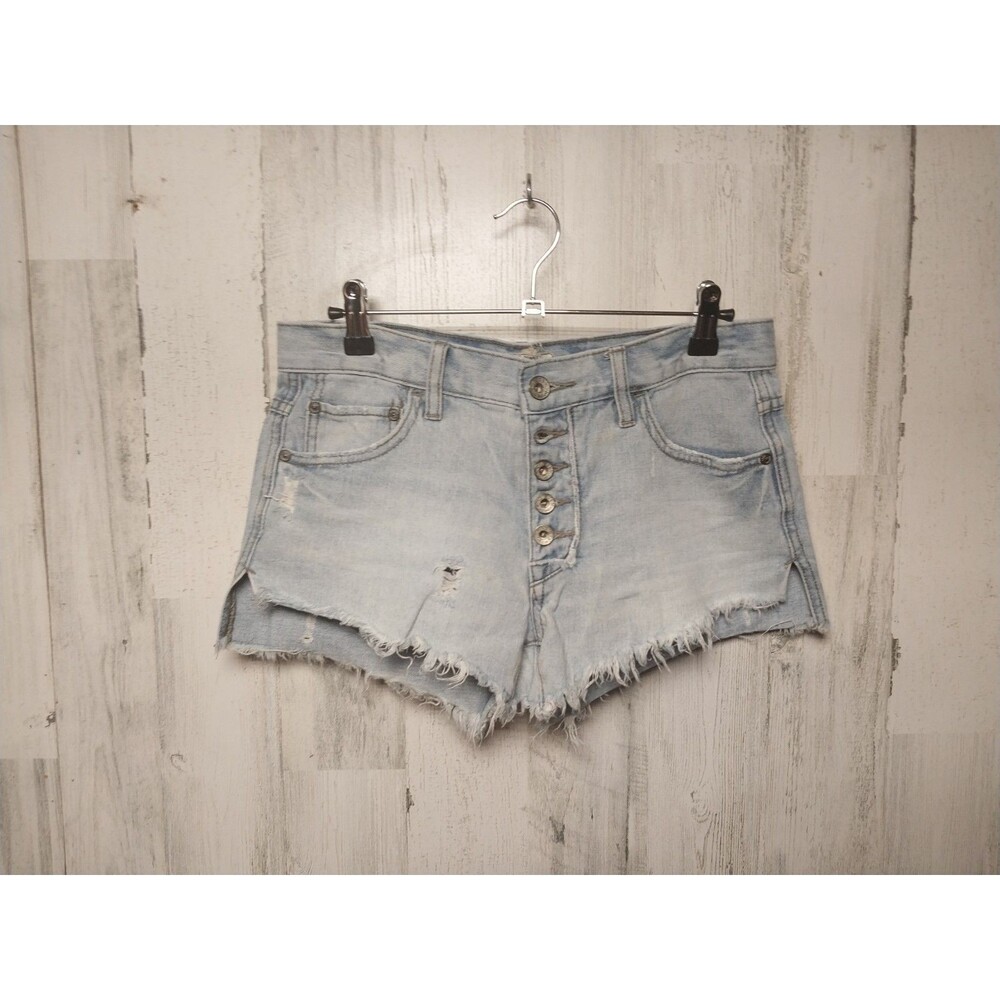 Free People Light Wash Runaway Denim Cut Off Button Fly Shorts Size 25